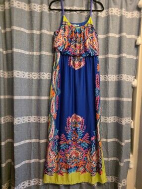 Maurices beautiful Maxi Dress Size LARGE